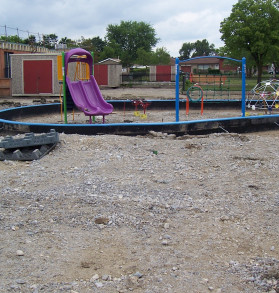 playground-rubber-barrier-installation